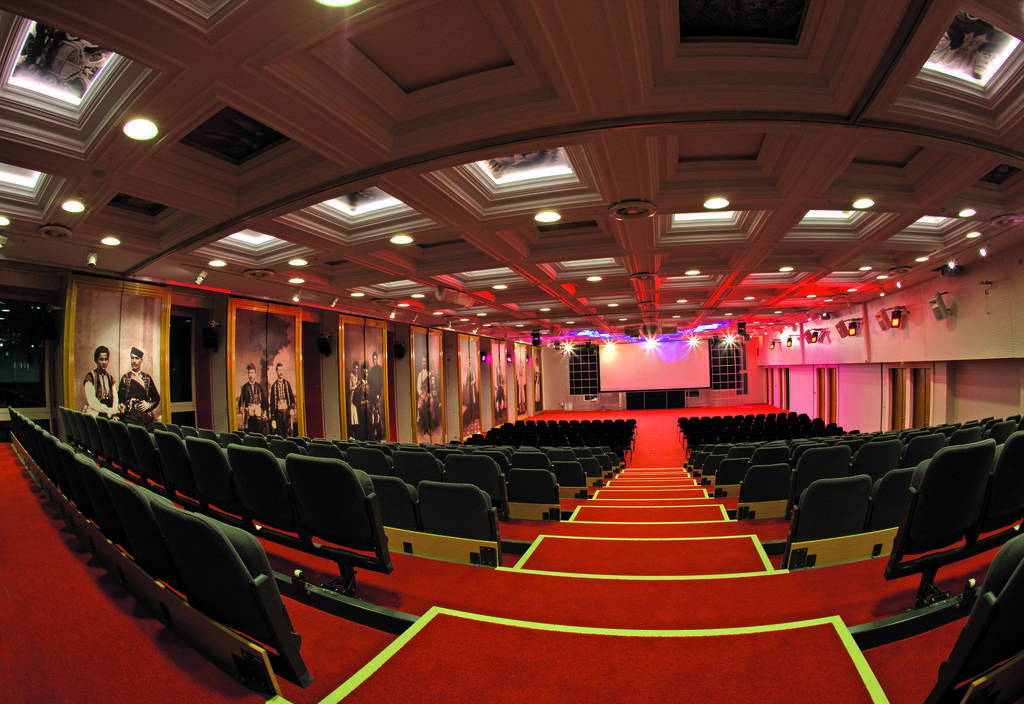 스플렌디드 컨퍼런스&스파 리조트 부드바 외부 사진 The main auditorium