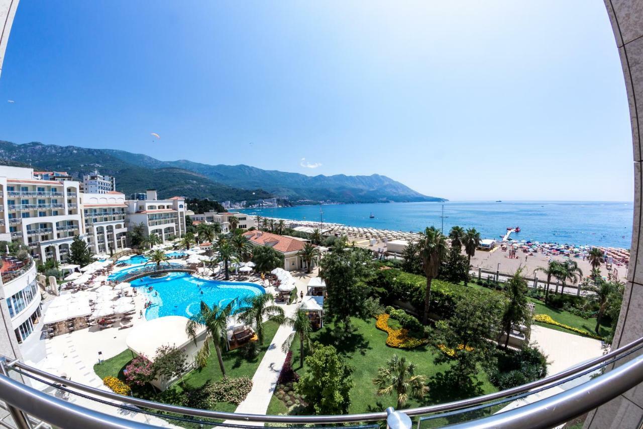 스플렌디드 컨퍼런스&스파 리조트 부드바 외부 사진 A view of the hotel